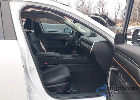 2025 Mazda Cx-50 Hybrid Premium Package z USA, uszkodzony, nr VIN 7MMVAADW5SN140767